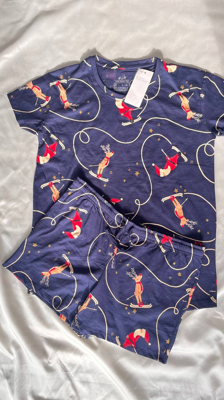 تیشرت شلوارک H&M طرح کریسمس