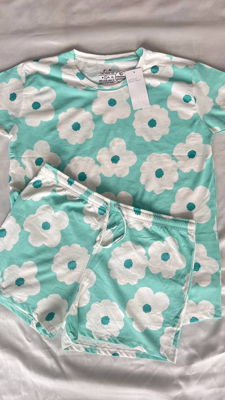 تیشرت شلوارک H&M طرح بهاری